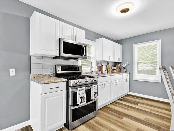 4th image of 6319 Sherry Ave