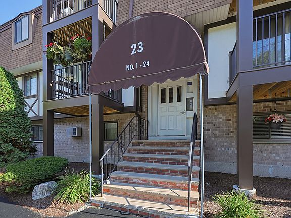 4th image of 23 Erick Rd APT 20