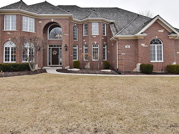 2nd image of 11 Persimmon Ln