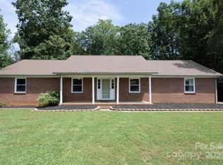 205 Dana Dr, Salisbury, NC 28147