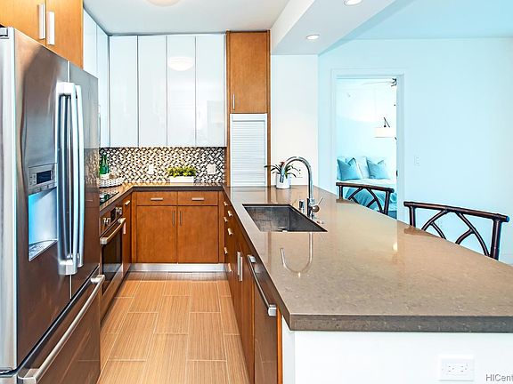 2nd image of 600 Ala Moana Blvd #4005