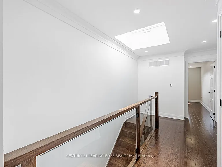 48B Maybourne Ave — Photo 20