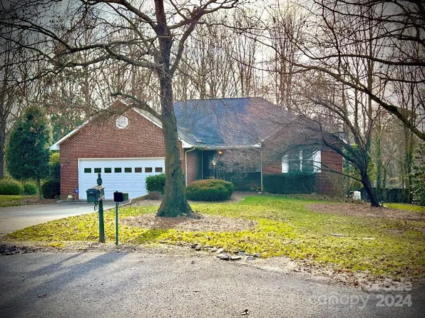 77 Mockingbird Ln, Lincolnton, NC 28092