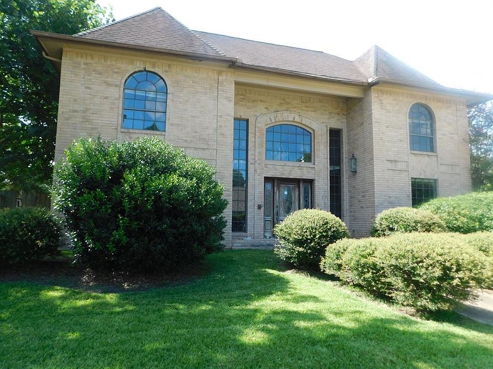1st image of 1315 Plantation Dr