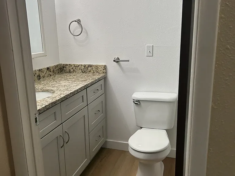 84 E 9230 S — Photo 11