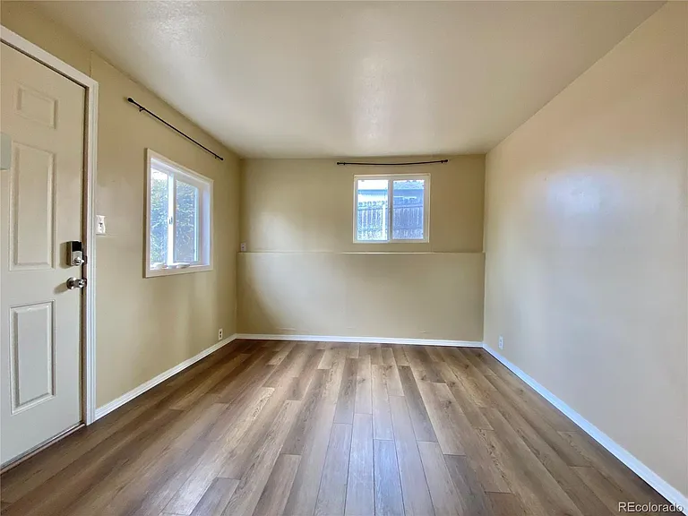 101 Terrace Dr #1/2 — Photo 5