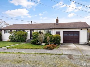 521 SW 3rd Ave, Oak Harbor, WA 98277