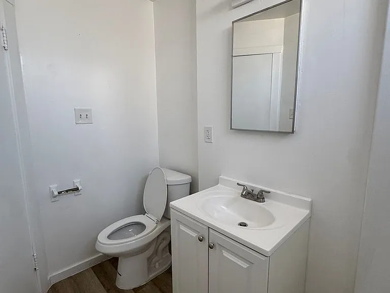 301 Panamint Ave — Photo 12