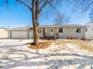 106 Anna Way, Harrisburg, SD 57032