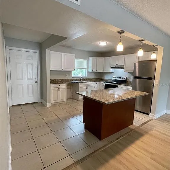 2835 Somerset Park Dr #203 — Photo 3