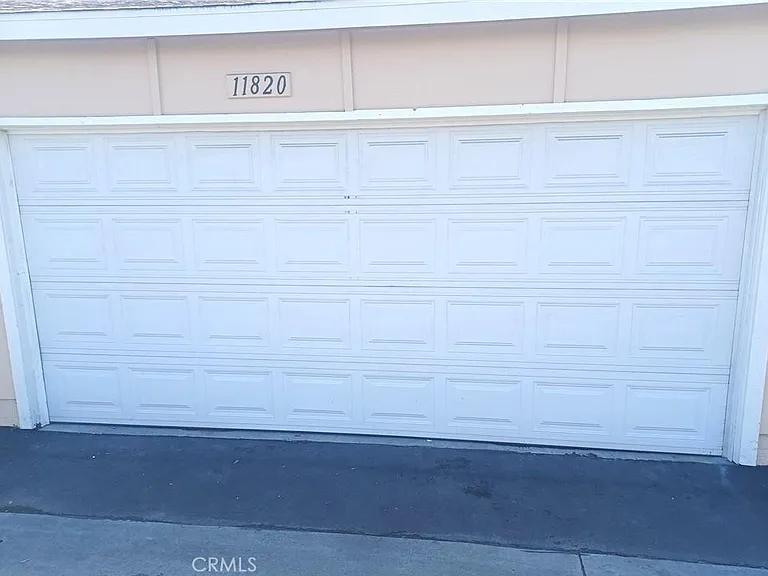 11820 Gloxinia Ave — Photo 33
