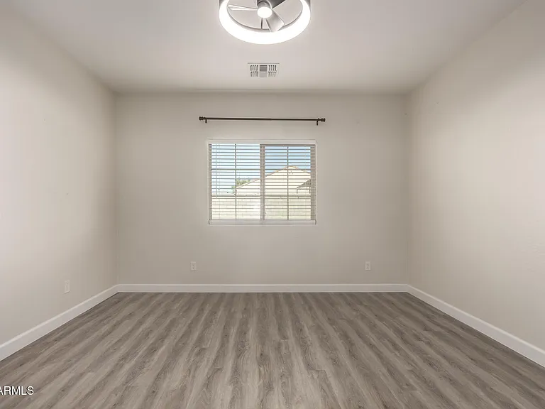 11204 W Mobile Ln — Photo 18