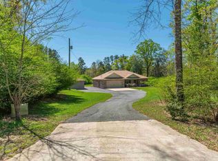 7157 Springhill Rd, Milton, FL 32570