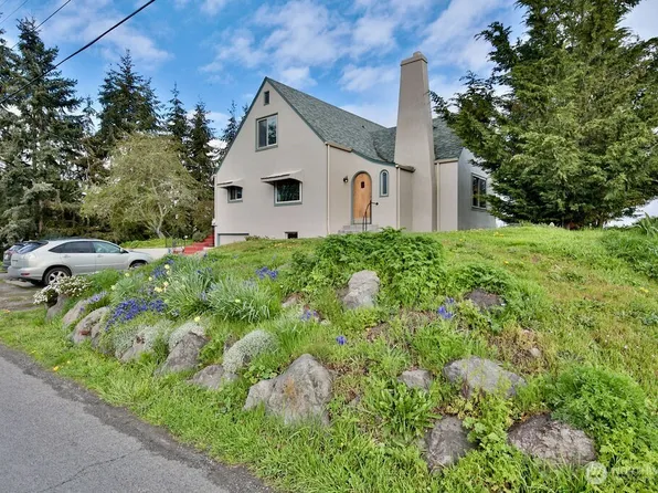 1430 W Hendrickson Road, Sequim, WA 98382