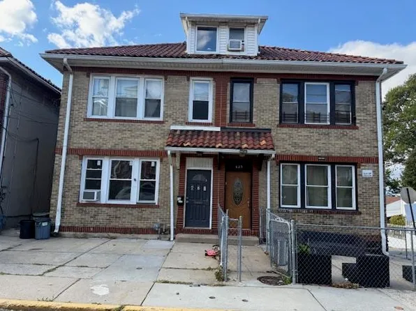 621 Columbia Avenue image 1 of 9