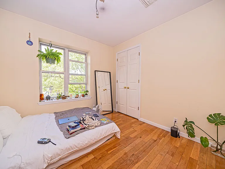 234 Franklin Ave #3F — Photo 6