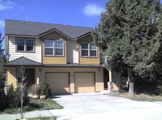 20820 Comet Ln, Bend, OR 97701