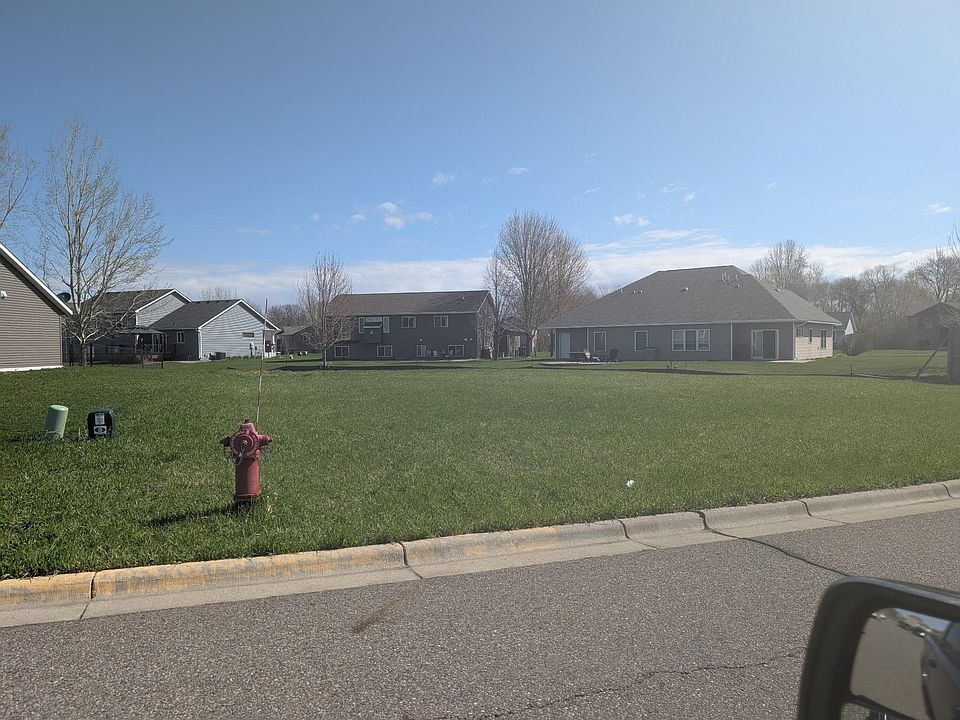 1st image of 2115 4th St N