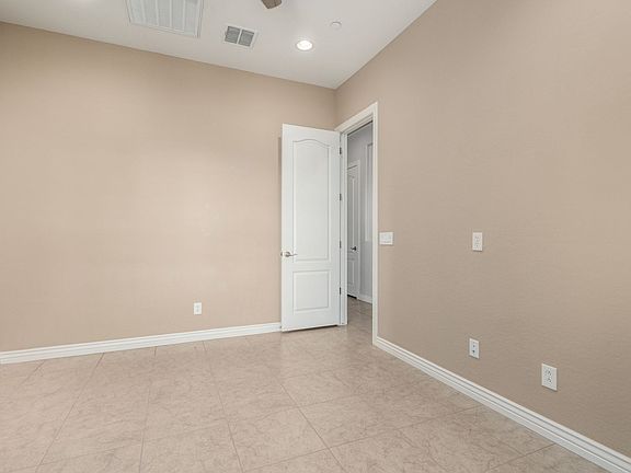 5th image of 10540 E Stearn Ave
