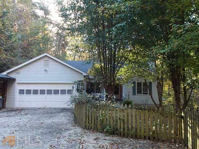 2nd image of 159 Hickory Ln