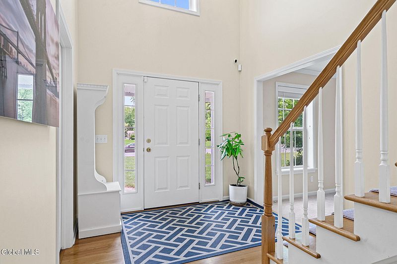4th image of 20 Berkshire Drive