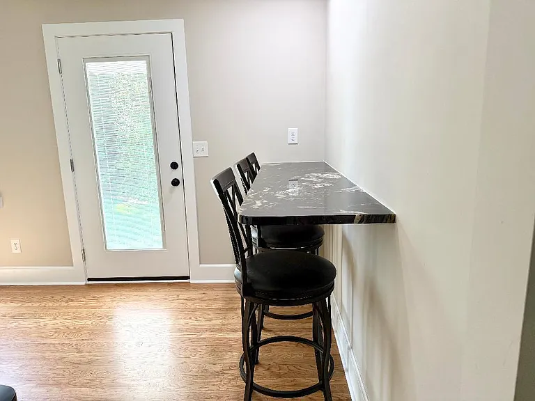 824 Ann St — Photo 9