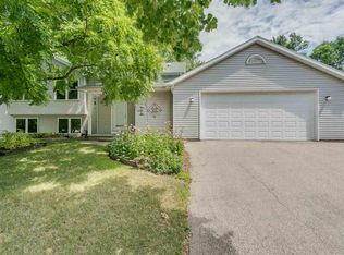 2600 N Elinor St, Appleton, WI 54914