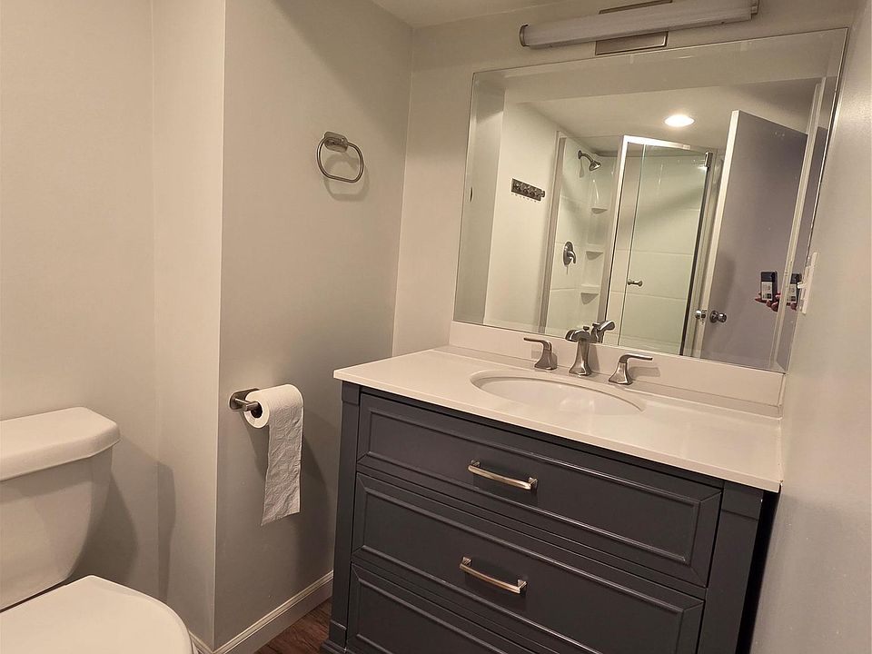 122 Jeffrey Ave, photo 13