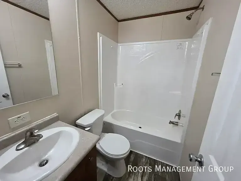 108 Ashford Dr #108 — Photo 4