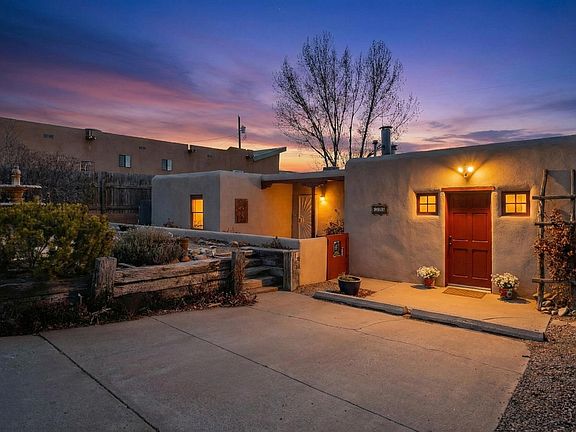 2nd image of 916 Calle Carmilita