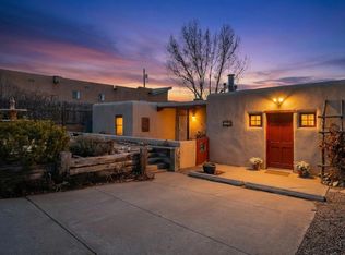 916 Calle Carmilita, Santa Fe, NM 87505