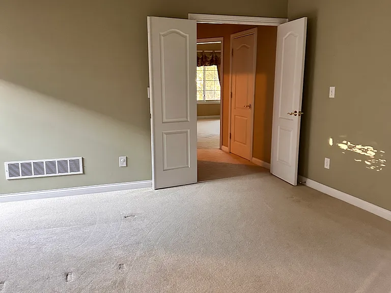 625 Vincent Way — Photo 17