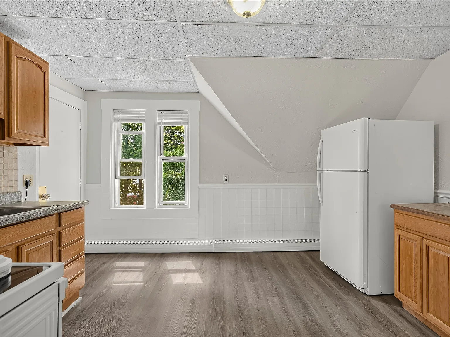 3 bed, $1,600 — Photo 3