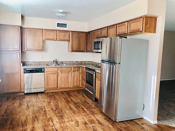 3rd image of 6743 S Lakeshore Dr