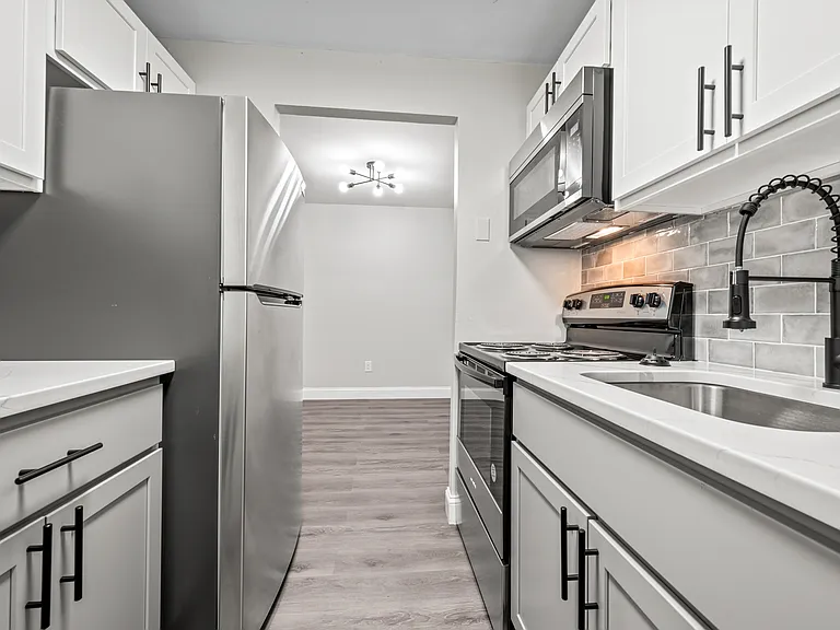 193 High St #B2 — Photo 14