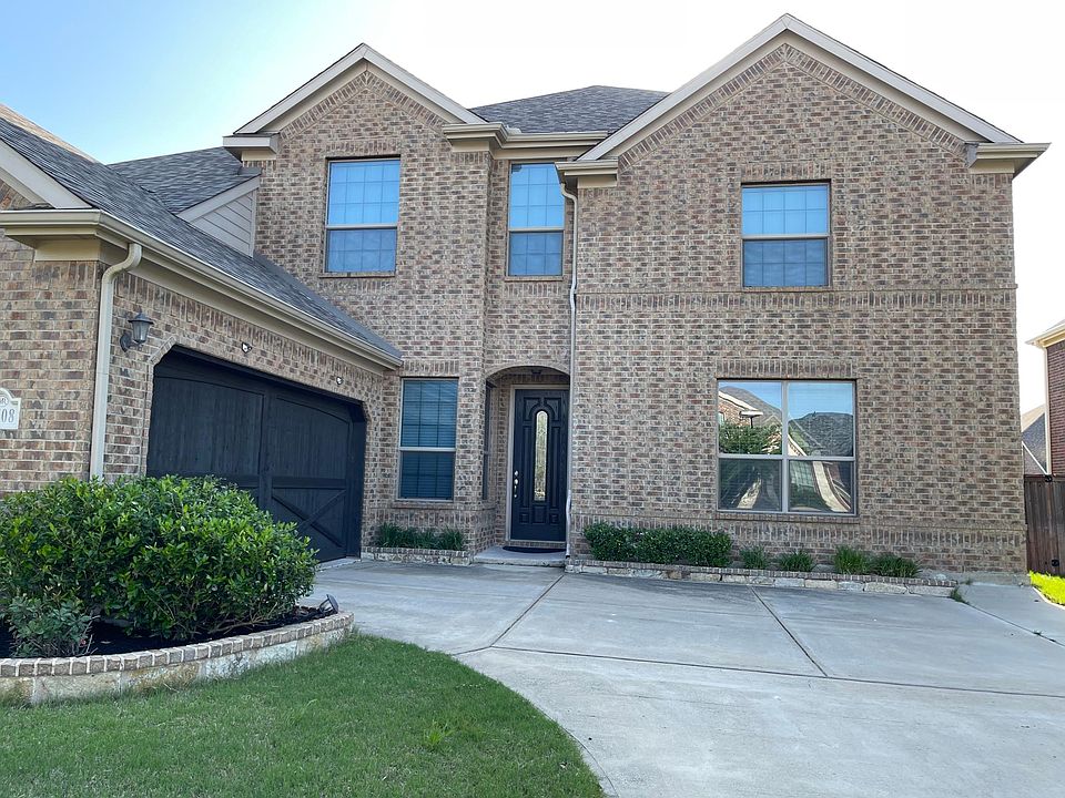 1st image of 1708 Queensgate Dr