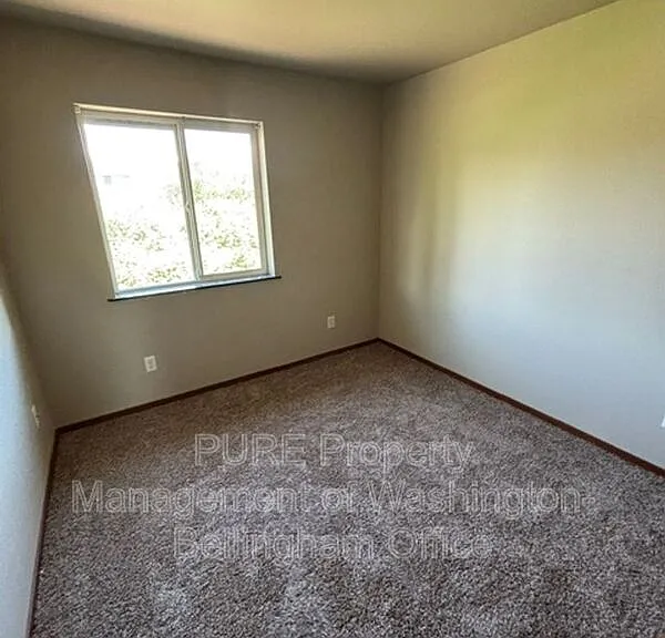 1980 Somerset St #104 — Photo 6