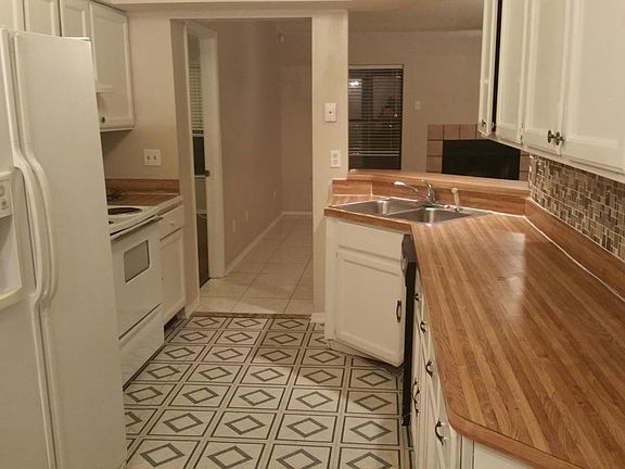 4th image of 2650 Sam Hardwick Blvd