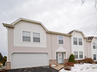 300 Jennifer Ln, Brookfield, WI 53045