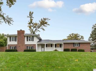 11418 Hickory Rd, Omaha, NE 68144