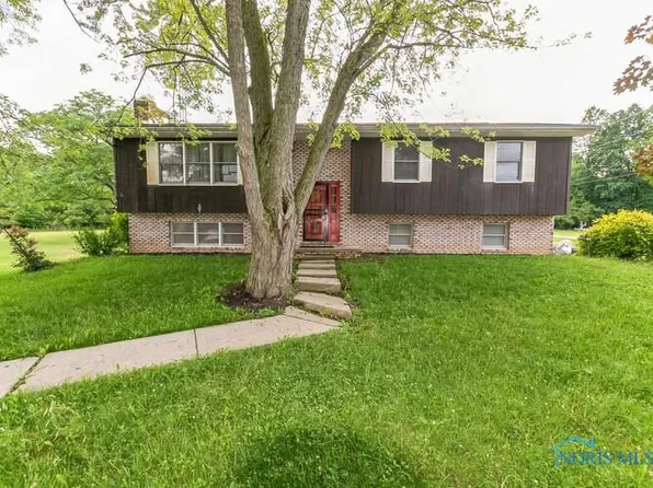 79 Sandy Trl, Willard, OH 44890