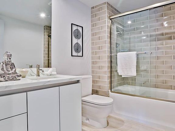 2nd image of 727 Wilcox Ave APT 305