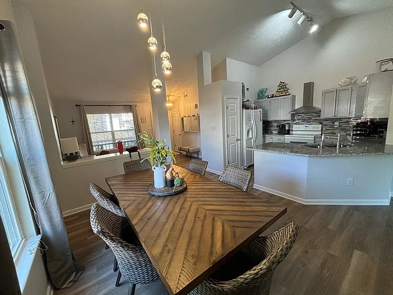 218 Walter Ct — Photo 40