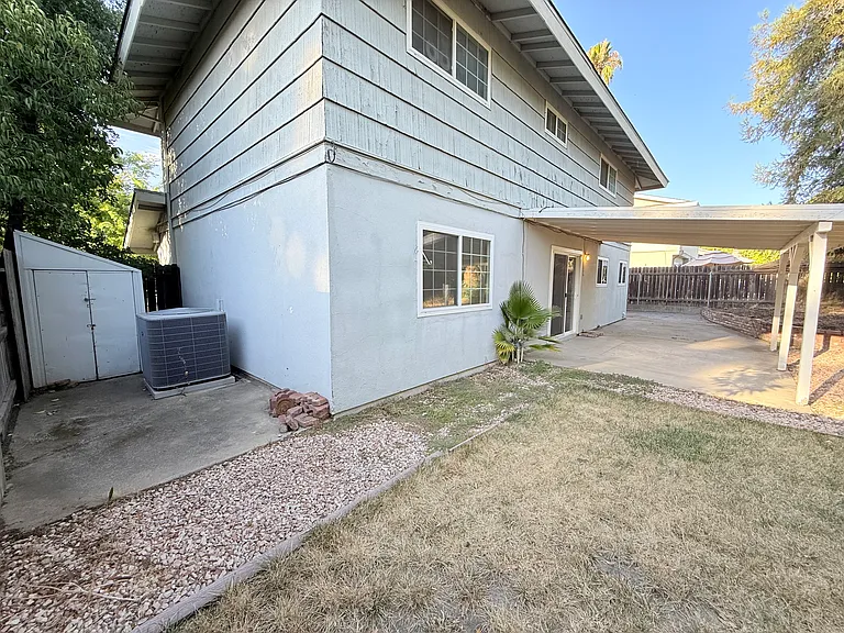 6881 Kettering Cir — Photo 36
