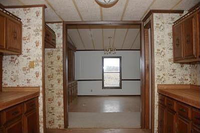 5th image of 8457 Whittall St NE