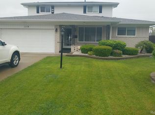 11159 Mandale Dr, Sterling Heights, MI 48312