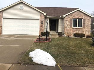 17855 Bay Winds Dr, South Bend, IN 46635