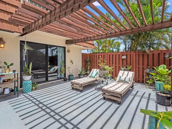 (undisclosed Address), Delray Beach, FL 33444