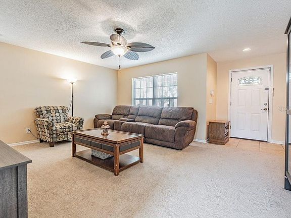 3rd image of 826 Cape Cod Cir