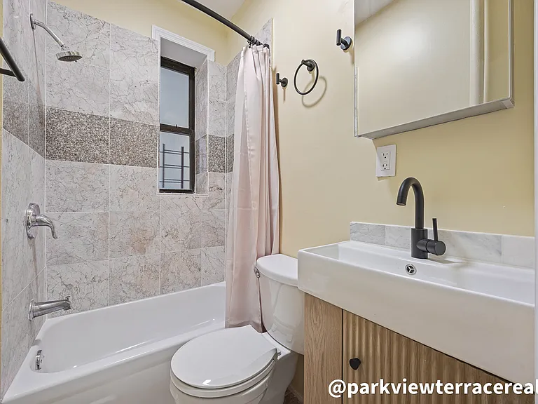 514 46th St #2B — Photo 4